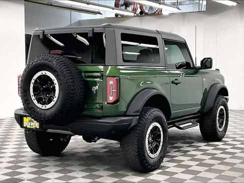 Used 2023 Ford Bronco Badlands w/ Sasquatch Package AWD/4WD image 12