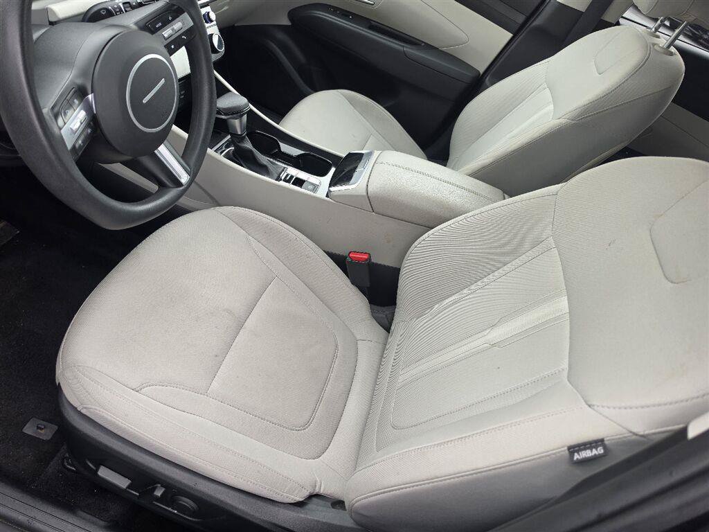 Used 2025 Hyundai Tucson SEL FWD image 4
