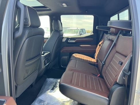 New 2026 GMC Sierra 1500 Denali Ultimate w/ LPO, Black Badging Package AWD/4WD image 28