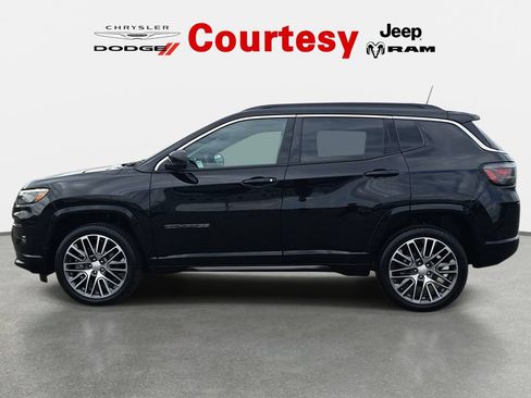 Certified 2023 Jeep Compass Limited w/ Elite Group AWD/4WD image 8