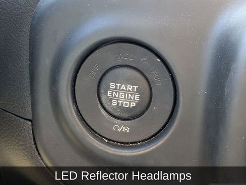 Used 2018 Jeep Wrangler Unlimited Sahara w/ LED Lighting Group image 19