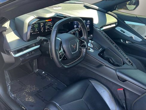 Used 2023 Chevrolet Corvette Stingray Preferred Cpe w/ Z51 Performance Package RWD image 16