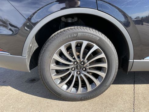 Used 2023 Lincoln Aviator AWD w/ Premium Package image 54