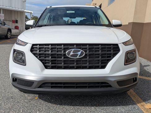 New 2026 Hyundai Venue SE image 11