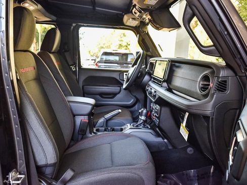 New 2026 Jeep Wrangler Unlimited Rubicon w/ Safety Group image 15