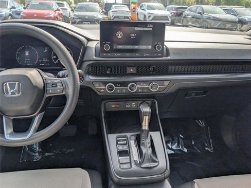 Used 2025 Honda CR-V EX image 17
