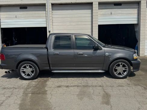Used 2002 Ford F150 Harley-Davidson RWD image 4