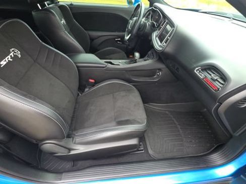 Used 2023 Dodge Challenger SRT Hellcat w/ Driver Convenience Group RWD image 24
