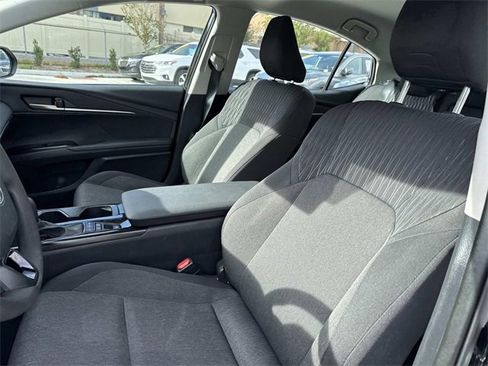 Used 2025 Toyota Camry LE image 16