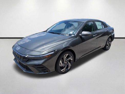 New 2026 Hyundai Elantra Limited FWD image 7