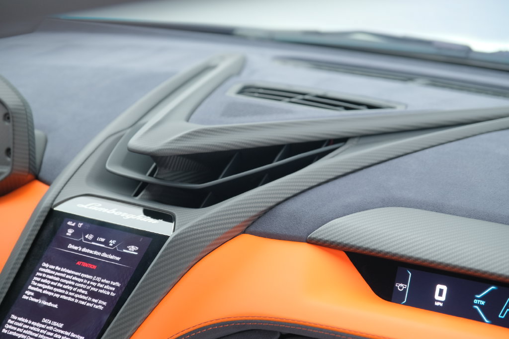 Used 2024 Lamborghini Revuelto AWD/4WD image 35