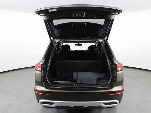 Used 2023 Mitsubishi Outlander SEL image 18