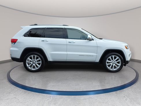 Used 2016 Jeep Grand Cherokee Limited w/ Luxury Group II RWD image 4