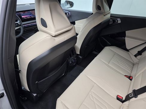 Used 2026 BMW X3 xDrive30 image 15