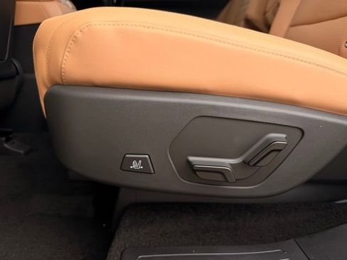 New 2026 Hyundai Santa Fe Calligraphy FWD image 34
