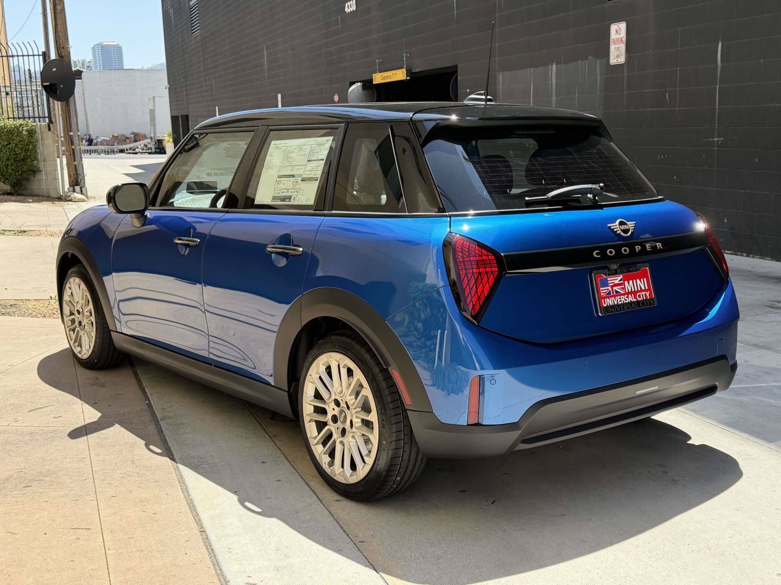 New 2027 MINI Cooper 4-Door Hardtop FWD image 3