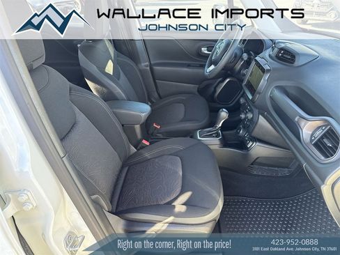 Used 2023 Jeep Renegade Latitude image 39