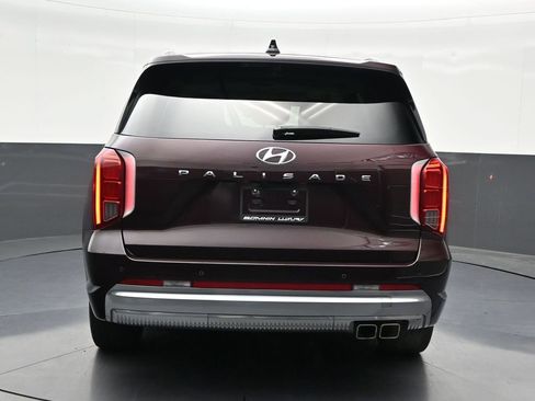 Used 2024 Hyundai Palisade Calligraphy image 4