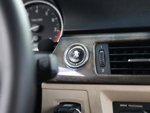 Used 2009 BMW 328i Convertible RWD image 29