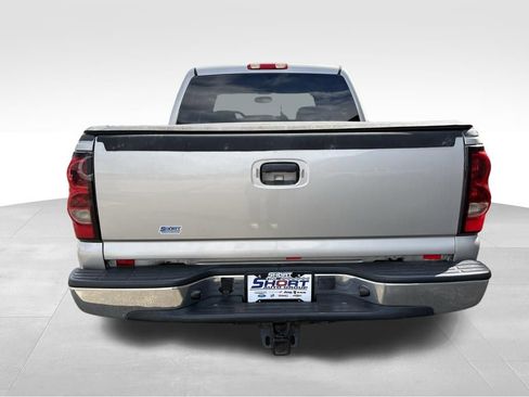 Used 2005 Chevrolet Silverado 1500 LS w/ Light Duty Power Package image 4