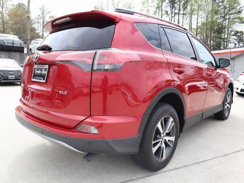 Used 2017 Toyota RAV4 XLE image 7