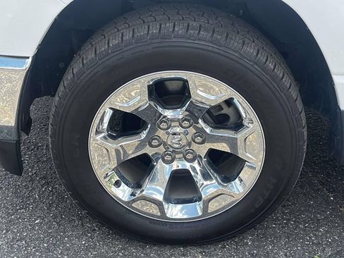 Used 2020 RAM 1500 Big Horn AWD/4WD image 9