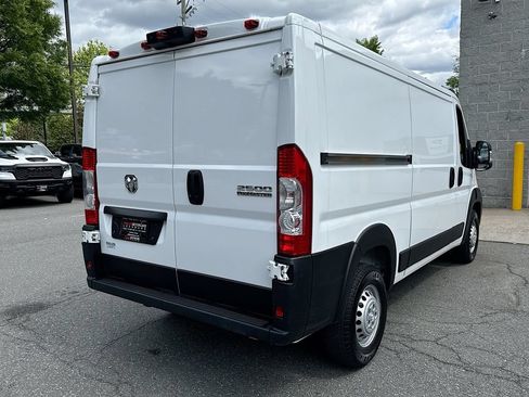 Used 2025 RAM ProMaster 2500 w/ Convenience Group FWD image 7