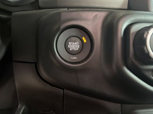 Used 2021 Jeep Wrangler Unlimited Sahara w/ Uconnect 4C Nav & Sound Group AWD/4WD image 25