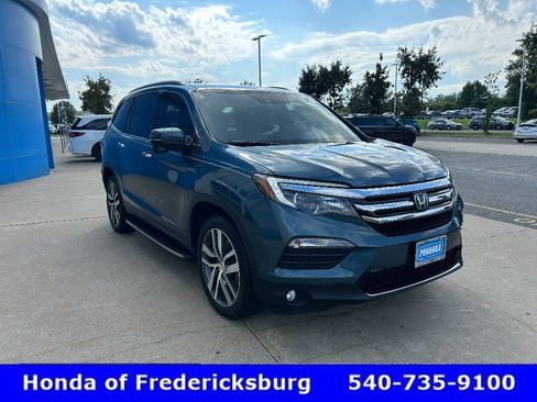 Used 2017 Honda Pilot Touring image 8