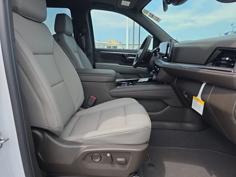 New 2026 Chevrolet Tahoe Z71 w/ Comfort Package AWD/4WD image 16