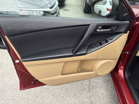 Used 2010 MAZDA MAZDA3 i Touring FWD image 17