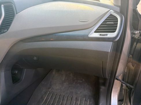 Used 2014 Hyundai Santa Fe Sport AWD/4WD image 27