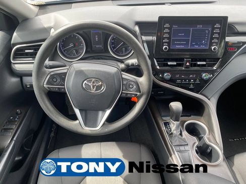 Used 2022 Toyota Camry LE FWD image 12