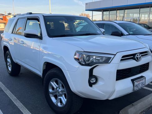Used 2024 Toyota 4Runner SR5 image 3