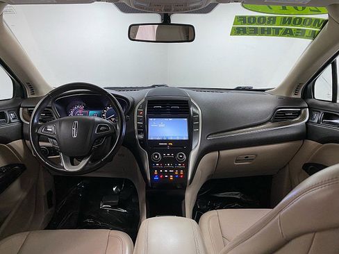 Used 2017 Lincoln MKC Reserve image 22