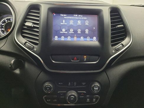 Used 2021 Jeep Cherokee Latitude image 25