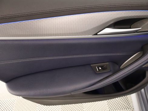 Used 2019 BMW M550i xDrive image 18