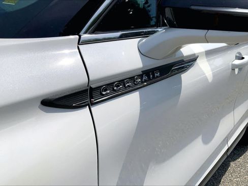Used 2022 Lincoln Corsair Reserve w/ Equipment Group 201A AWD/4WD image 10