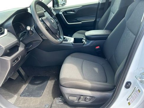 Certified 2025 Toyota RAV4 XLE AWD/4WD image 10