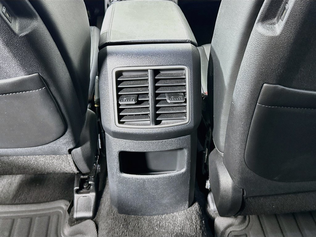 Used 2025 Kia Sportage EX w/ Premium Package FWD image 28