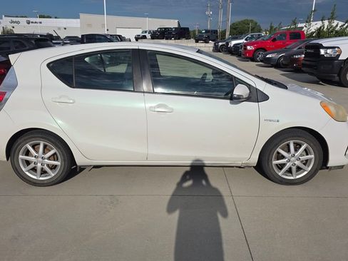 Used 2013 Toyota Prius C Three FWD image 6