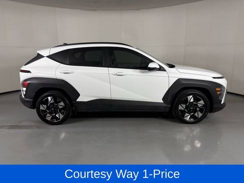 Used 2024 Hyundai Kona SEL FWD image 13