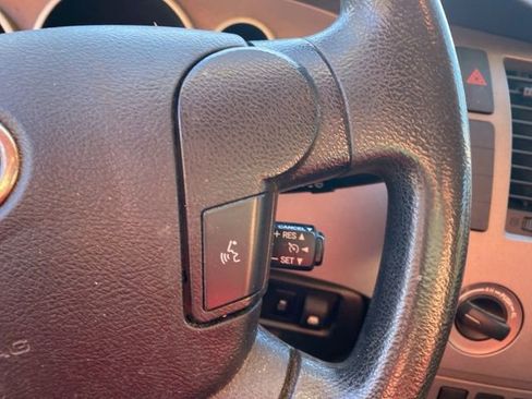 Used 2010 Toyota Tundra 4x4 CrewMax image 29