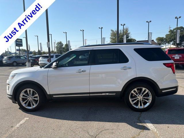 Used 2018 Ford Explorer Limited w/ Equipment Group 301A FWD image 6