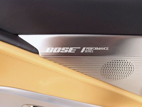 Used 2023 Chevrolet Corvette Stingray Premium Conv w/ Z51 Performance Package RWD image 32