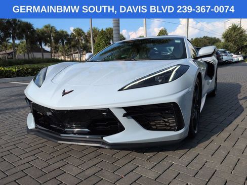 Used 2020 Chevrolet Corvette Stingray Preferred Cpe w/ 2LT Preferred Equipment Group RWD image 9