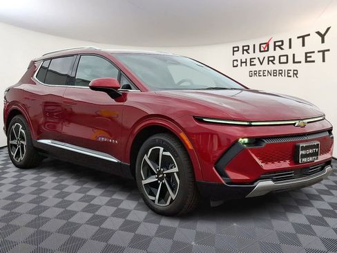 New 2025 Chevrolet Equinox EV LT image 3