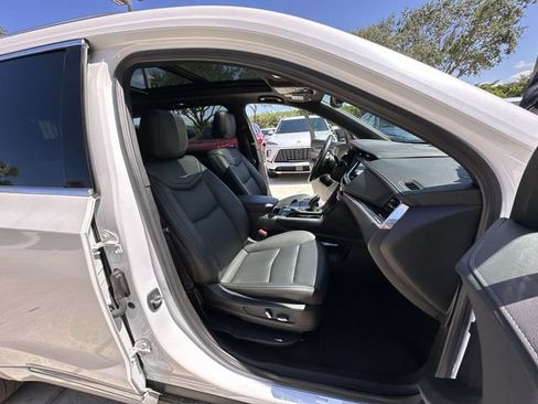 Certified 2023 Cadillac XT6 Luxury FWD image 33