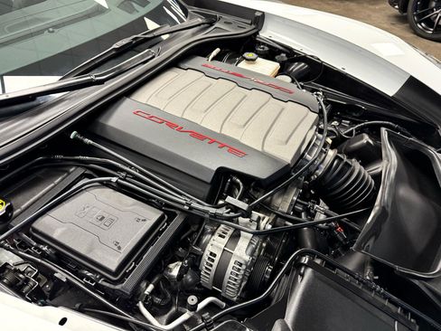 Used 2019 Chevrolet Corvette Grand Sport w/ Z07 Performance Package image 18