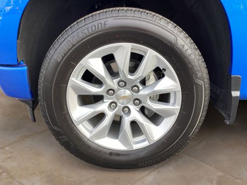 Used 2025 Chevrolet Silverado 1500 Custom image 30